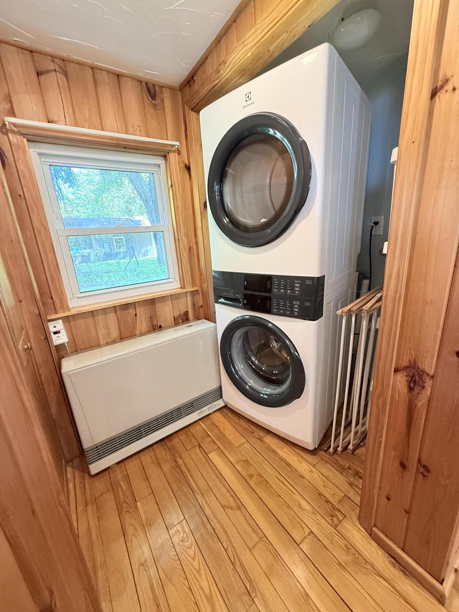 483 Cumberland Head Road Plattsburgh, NY 12901 - Photo 12 of 44 Laundry