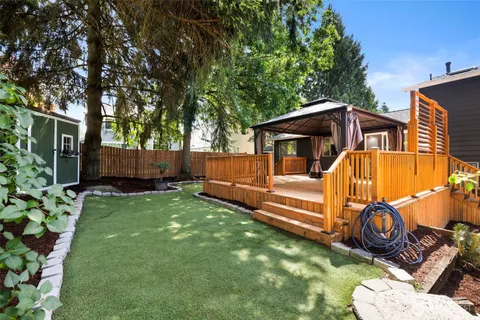 $1,144,000 | 13236 Northeast 129th Place, Kirkland, WA 98034