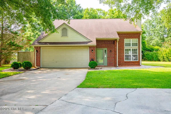 $2,000 | 4902 Woodbrook Drive, New Bern, NC 28562