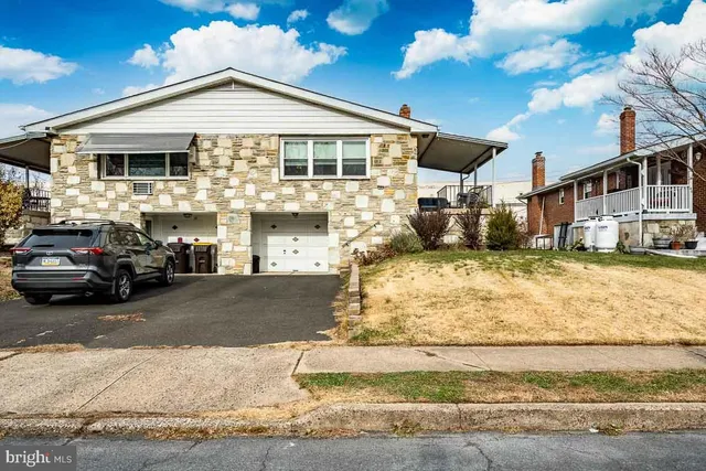 $375,000 | 50 Oakland Avenue, Lansdale, PA 19446