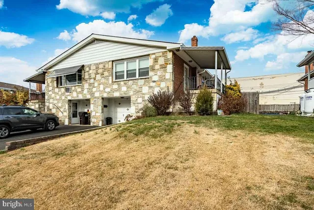 $375,000 | 50 Oakland Avenue, Lansdale, PA 19446