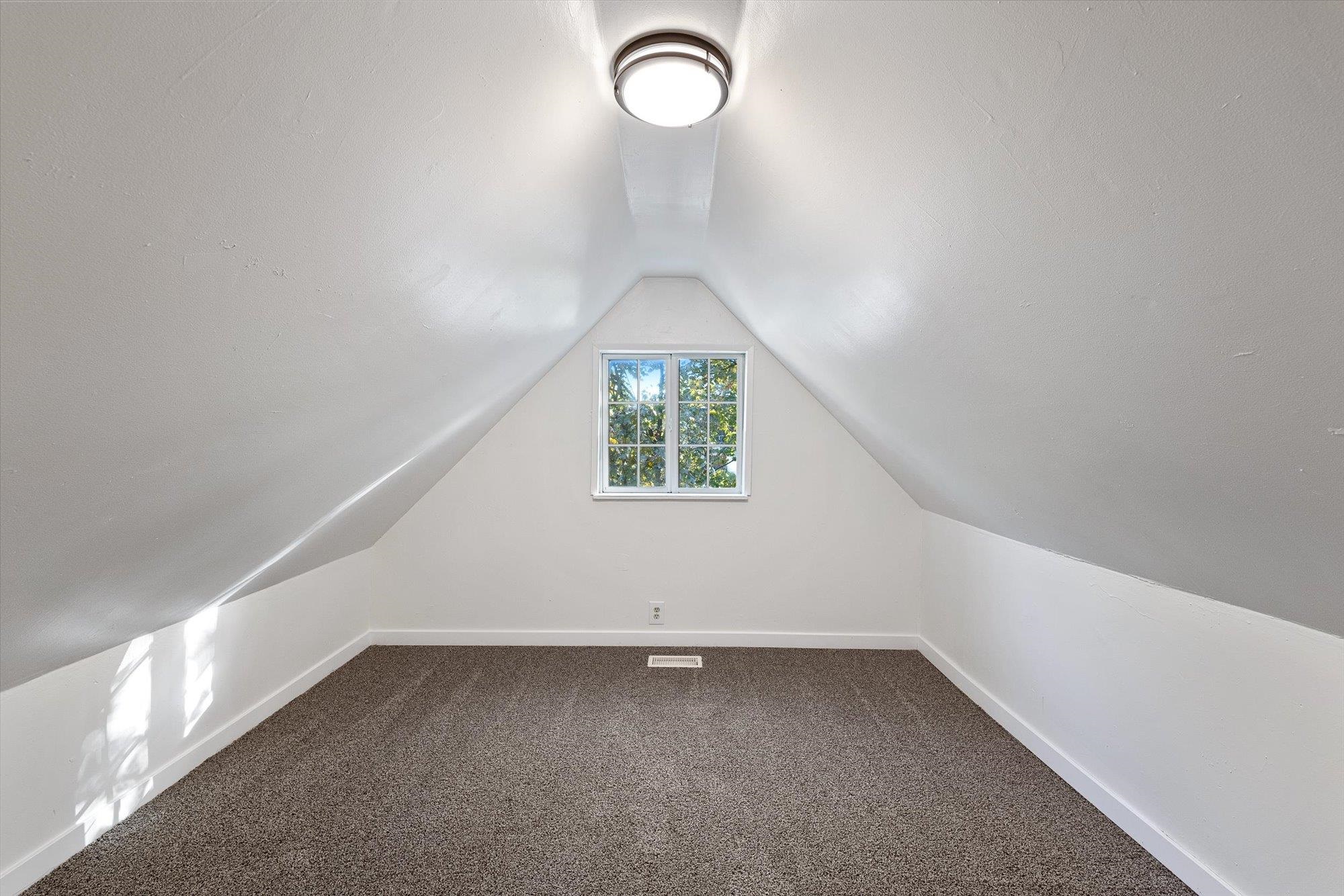 824 West Fairview Avenue Spokane, WA 99205 - Photo 20 of 29