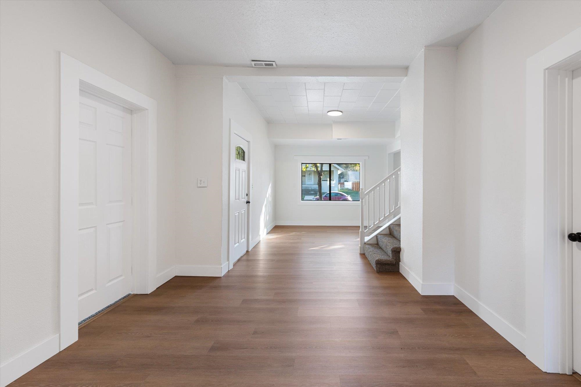 824 West Fairview Avenue Spokane, WA 99205 - Photo 10 of 29