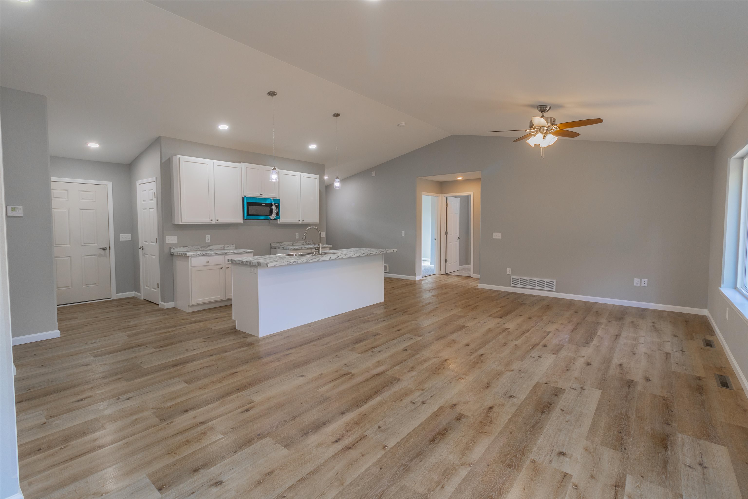 5526 Forest Creek Road Stevens Point, WI 54482 - Photo 8 of 26