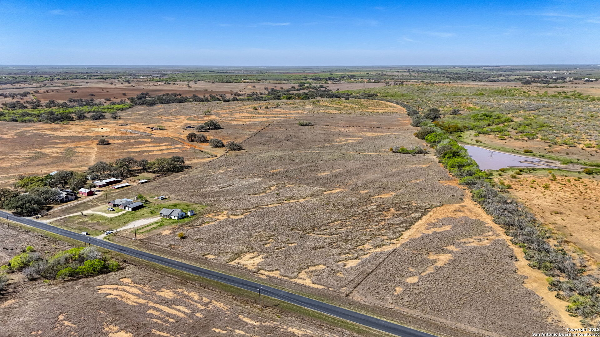 0 Ernst Road Pleasanton, TX 78064 - Photo 4 of 8 a view of an ocean beach