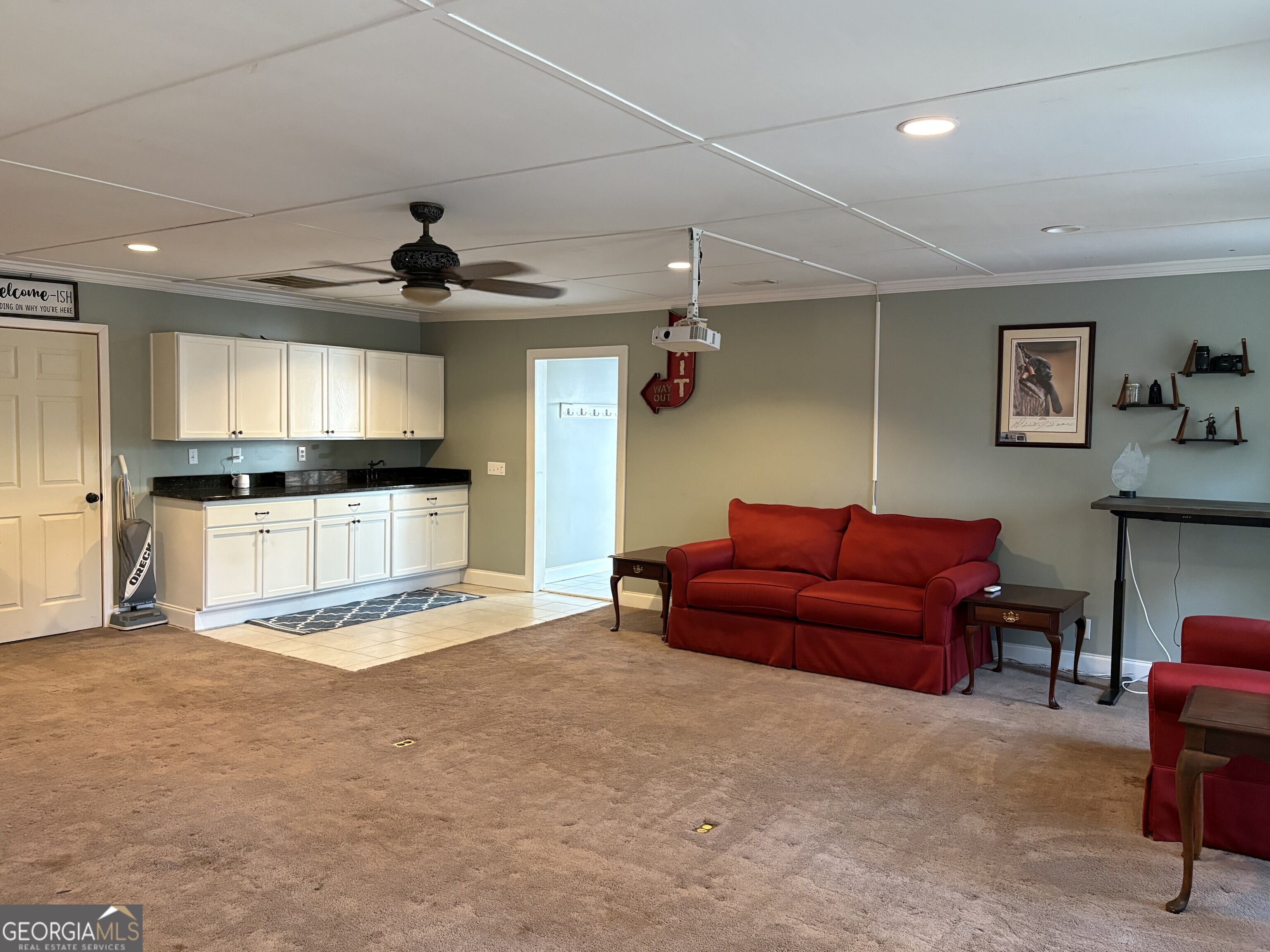 502 Payne Place Dublin, GA 31021 - Photo 30 of 61 a living room with furniture and kitchen view