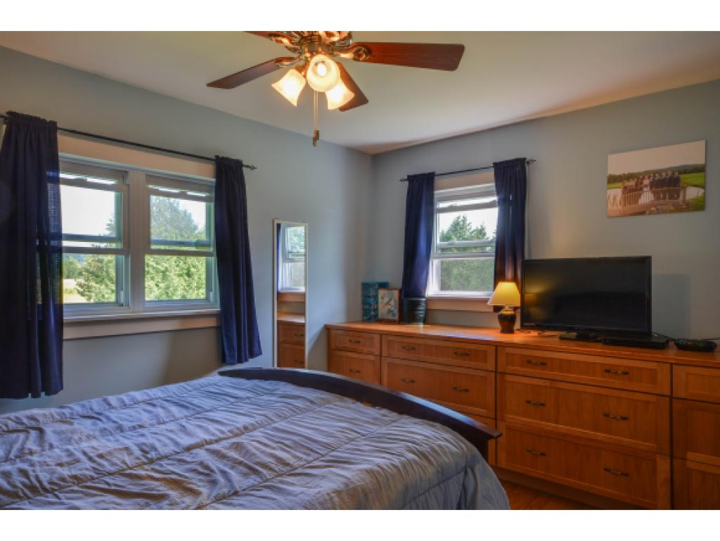 210 Brigham Road St. Albans Town, VT 05478 - Photo 8 of 29