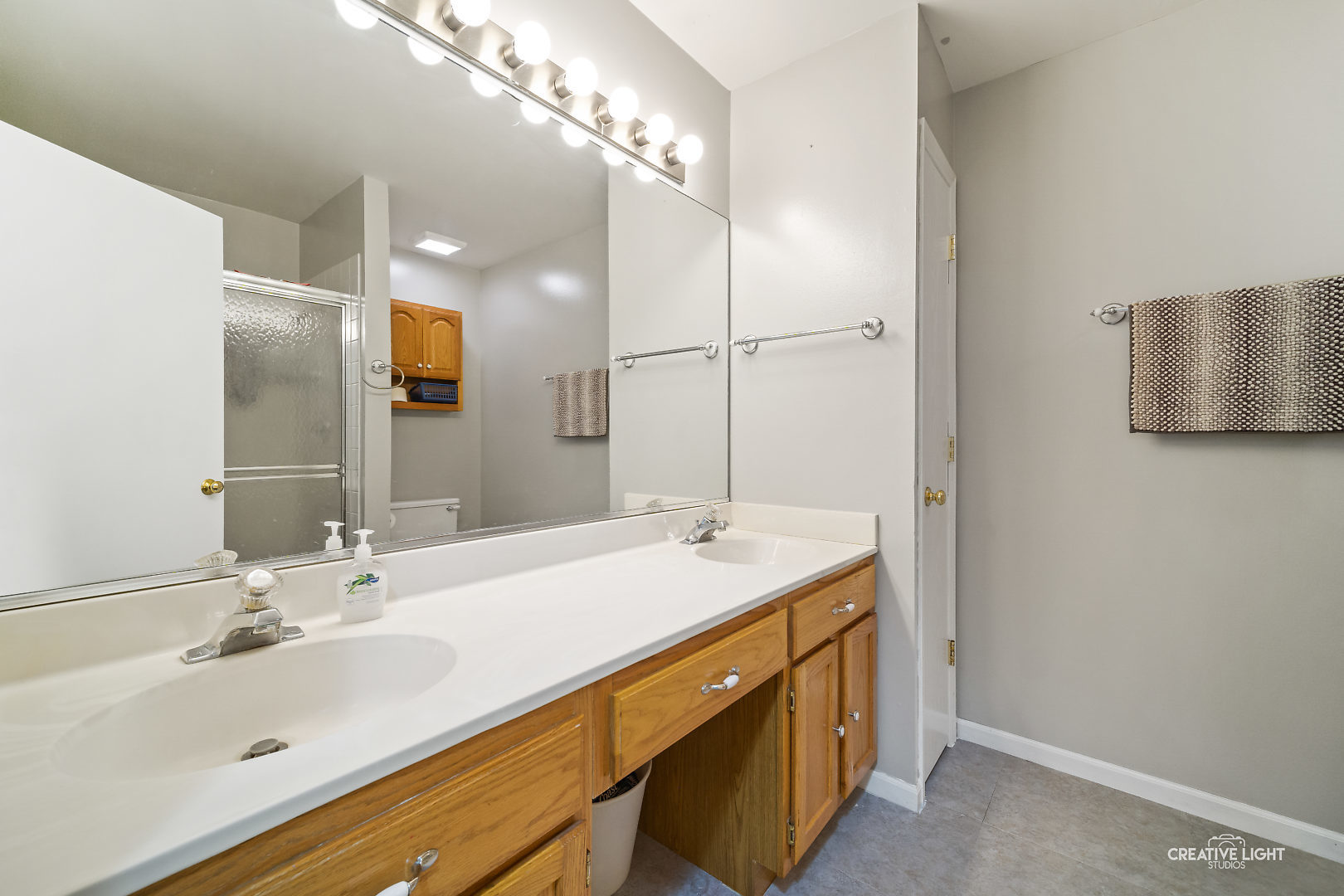 453 Prairieview Drive Oswego, IL 60543 - Photo 14 of 17