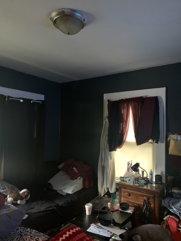 138 Catharine Street Springfield, MA 01109 - Photo 10 of 11 Gallery Image 10