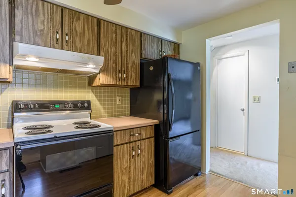 $279,900 | 23 Happy Hollow Circle, Unit C, Stratford, CT 06614