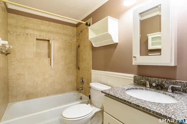 $279,900 | 23 Happy Hollow Circle, Unit C, Stratford, CT 06614