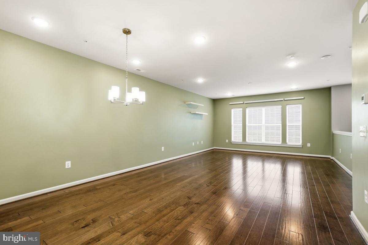 23517 Public House Road, Unit H Clarksburg, MD 20871 - Photo 12 of 49 Dining