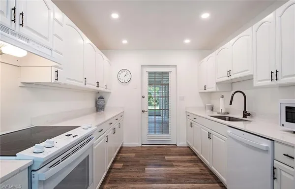 $6,000 | 1281 Diana Avenue, Naples, FL 34103