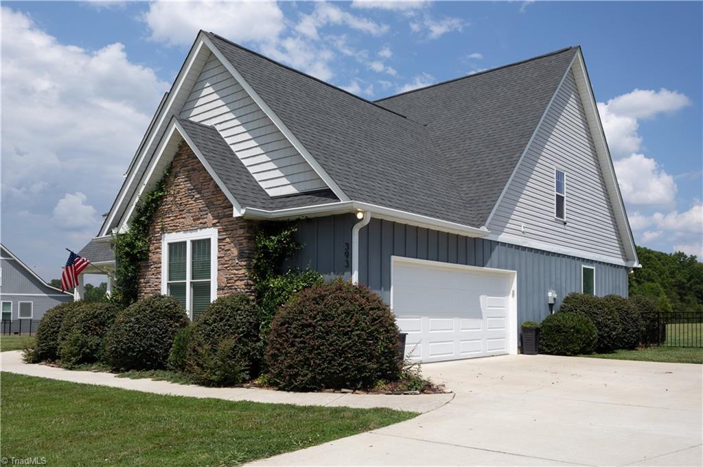 393 Scout Road Lexington, NC 27292 - Photo 3 of 47