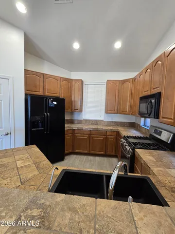 $2,050 | 17648 West Buckhorn Drive, Goodyear, AZ 85338