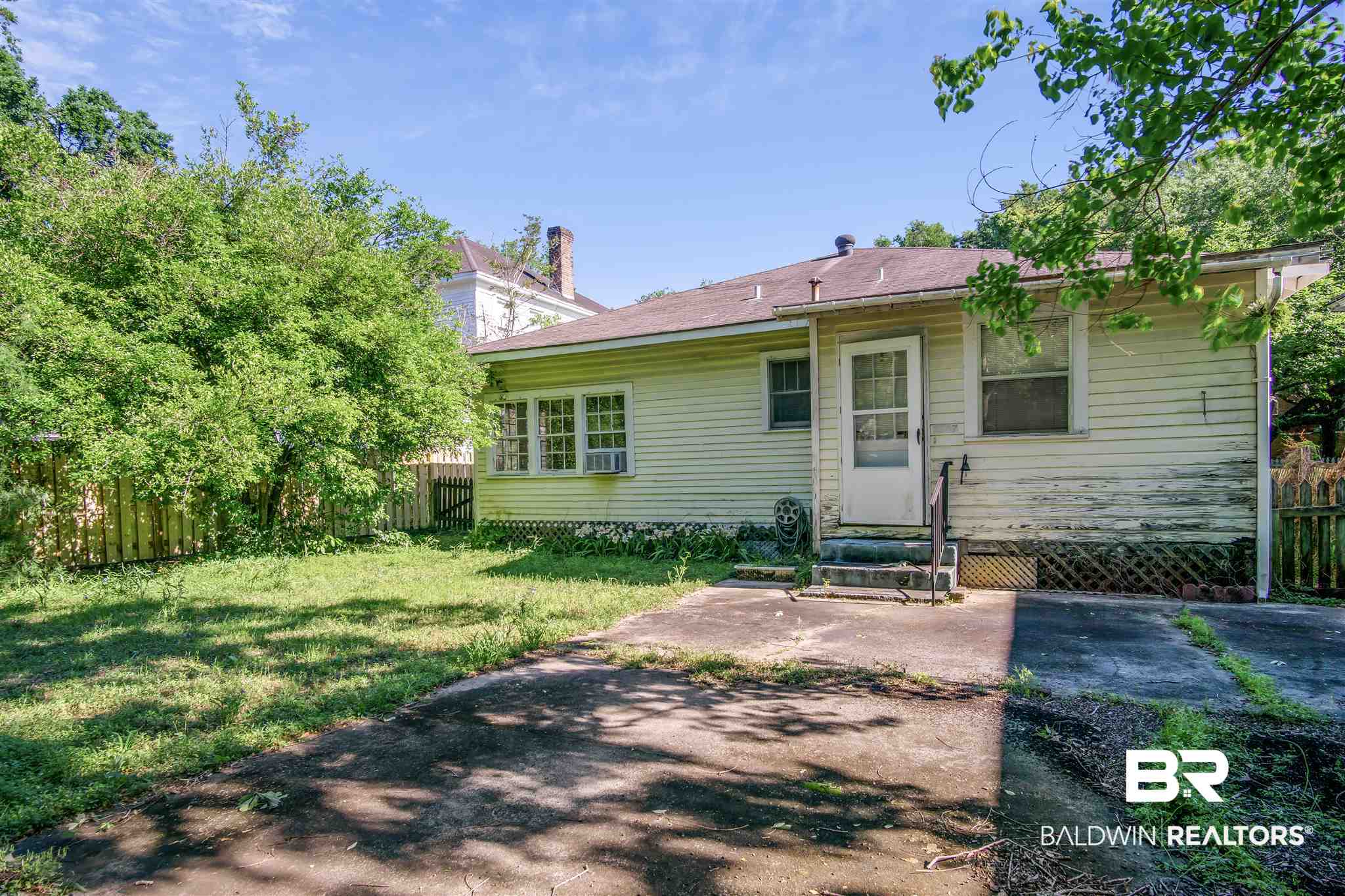 2407 Spring Hill Avenue Mobile, AL 36607 - Photo 21 of 23