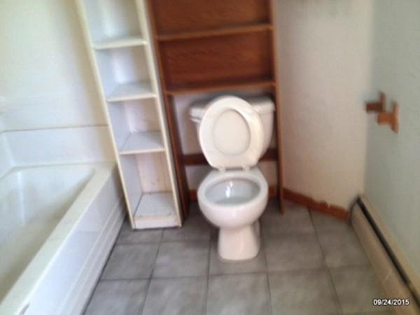 70 Mott Street Fall River, MA 02721 - Photo 5 of 7