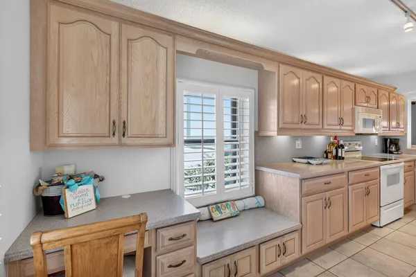 $6,000 | 10980 South Ocean Drive, Unit 311, Jensen Beach, FL 34957