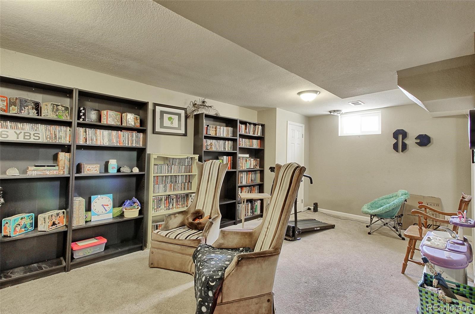 7131 Ruth Way Denver, CO 80221 - Photo 11 of 17 Gallery Image 11