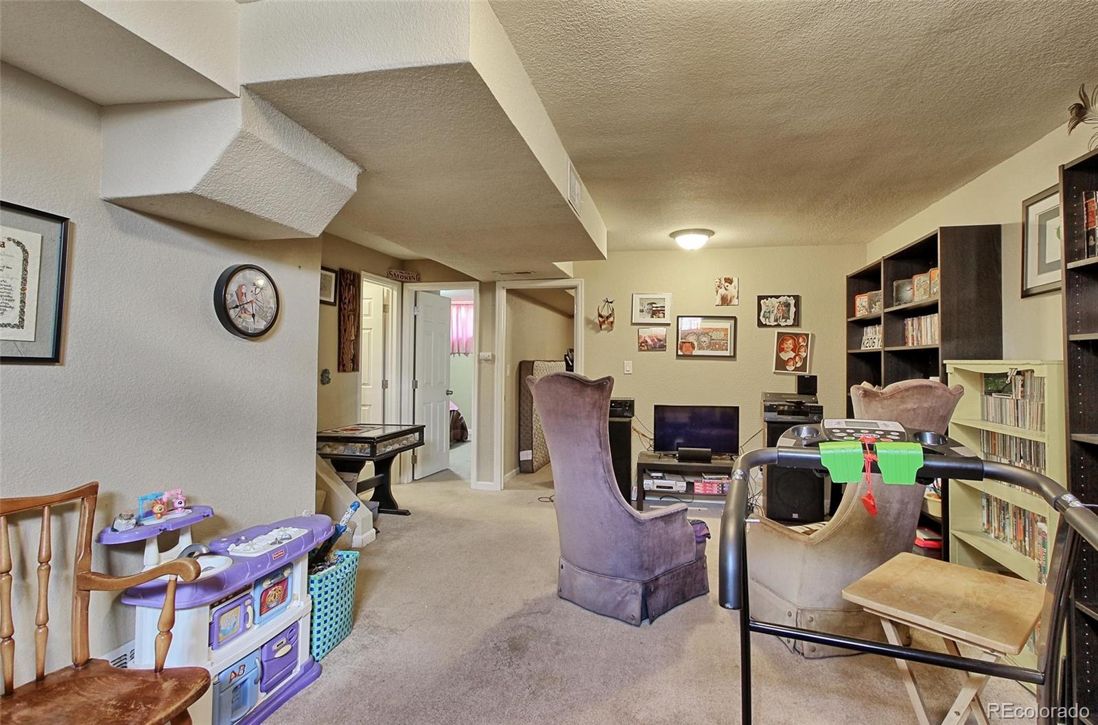 7131 Ruth Way Denver, CO 80221 - Photo 12 of 17 Gallery Image 12