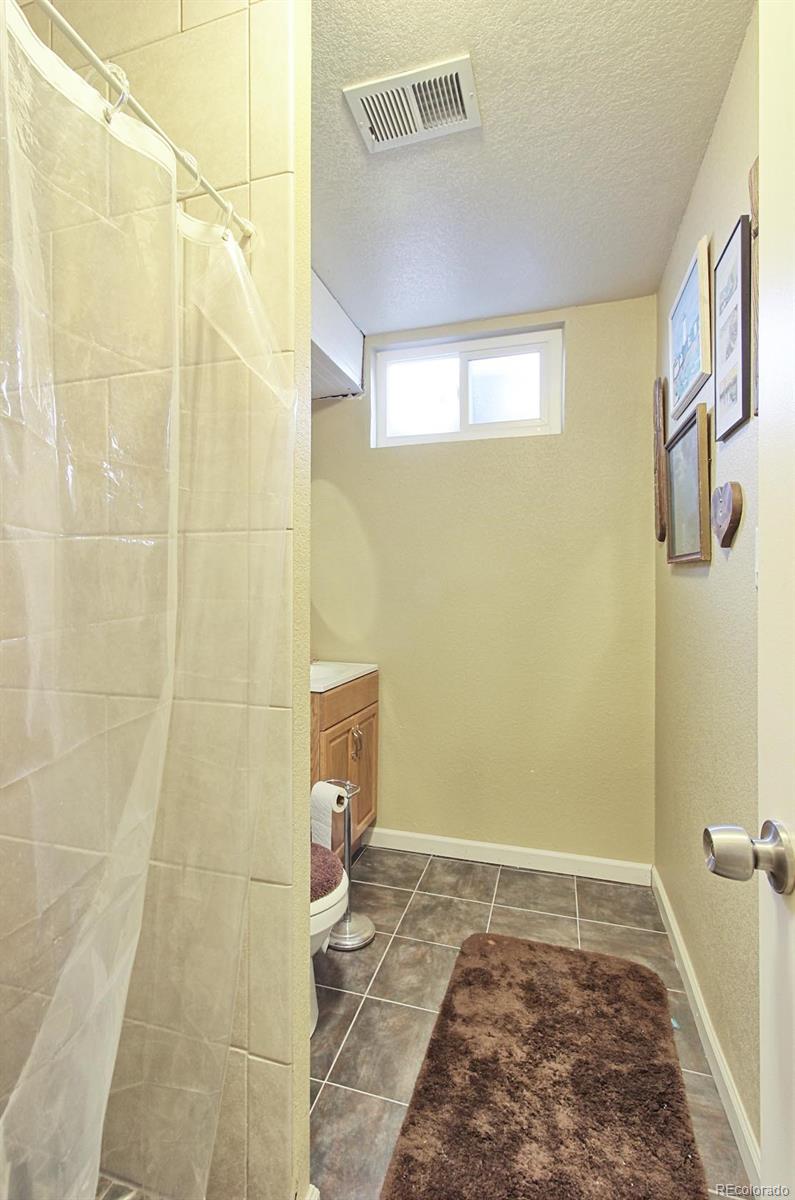 7131 Ruth Way Denver, CO 80221 - Photo 15 of 17 Gallery Image 15