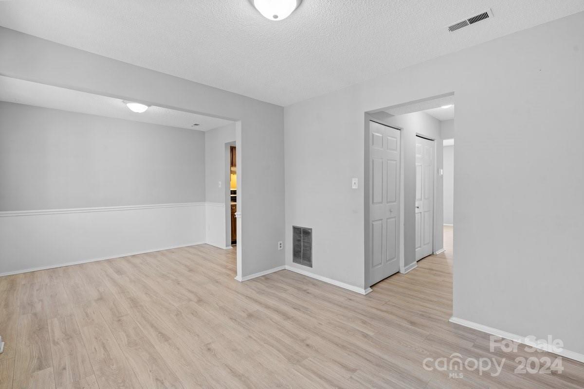8268 Knights Bridge Road Charlotte, NC 28210 - Photo 11 of 24 Gallery Image 11