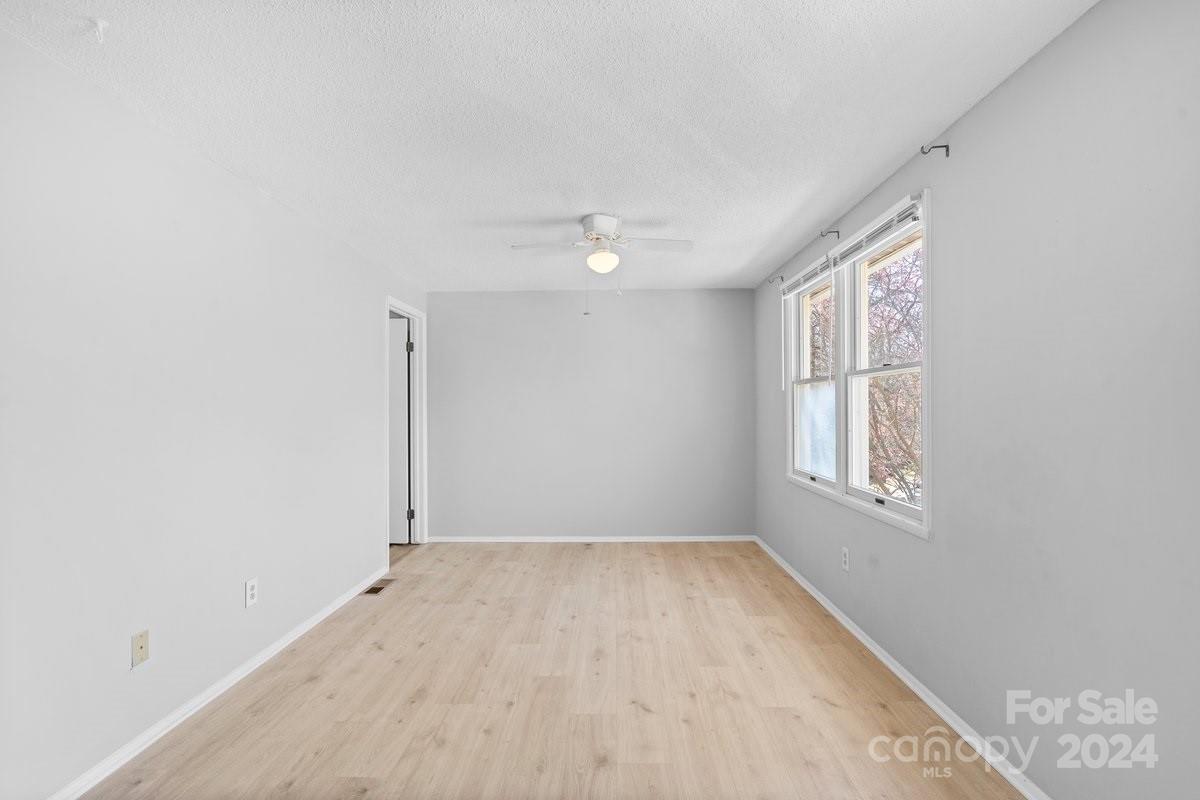 8268 Knights Bridge Road Charlotte, NC 28210 - Photo 14 of 24 Gallery Image 14