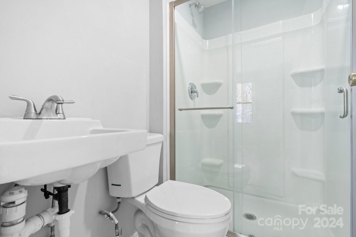 8268 Knights Bridge Road Charlotte, NC 28210 - Photo 17 of 24 Gallery Image 17