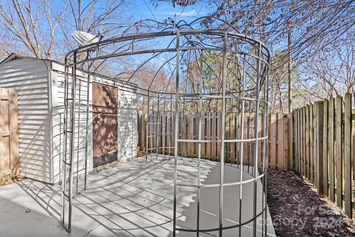 8268 Knights Bridge Road Charlotte, NC 28210 - Photo 23 of 24 Gallery Image 23