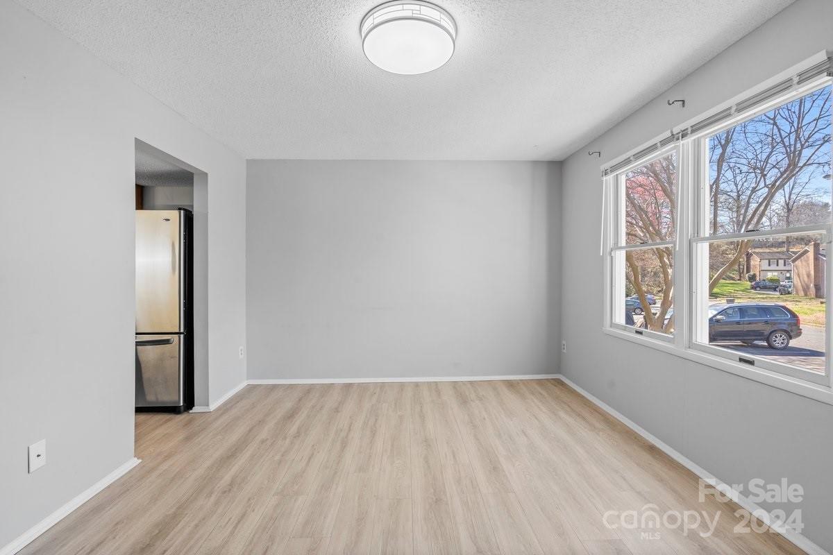 8268 Knights Bridge Road Charlotte, NC 28210 - Photo 4 of 24 Gallery Image 4