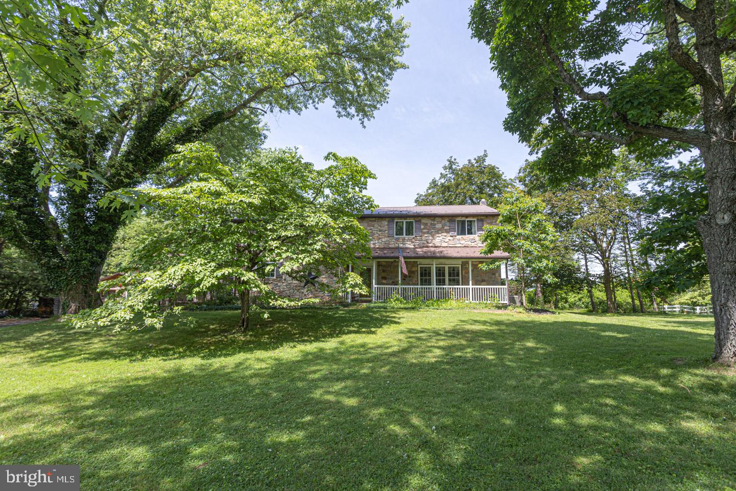 1065 Eagle Road Newtown, PA 18940 - Photo 2 of 41