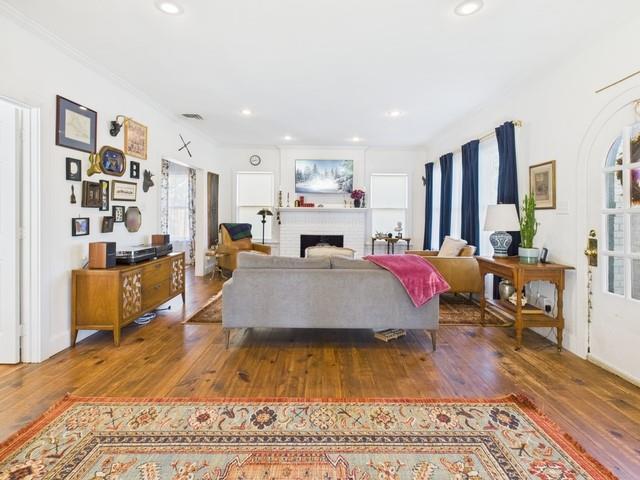 226 South Pinkerton Street Athens, TX 75751 - Photo 5 of 35 a bed room with a bed and a dresser