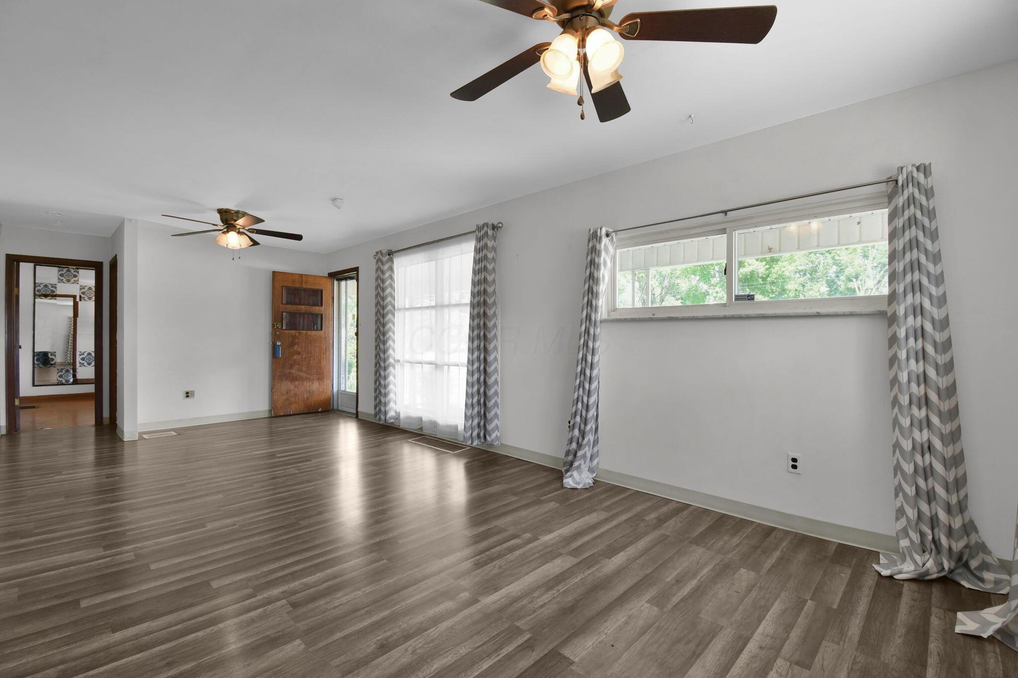 2365 Koebel Road Columbus, OH 43207 - Photo 4 of 26 4-web-or-mls-2365-koebel-rd