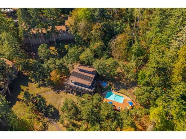 $257,500 | 418 Stonewood Drive, Eugene, OR 97405