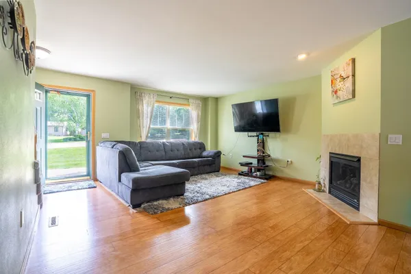 $335,000 | 707 Cricket Lane, Unit 5, Middleton, WI 53562