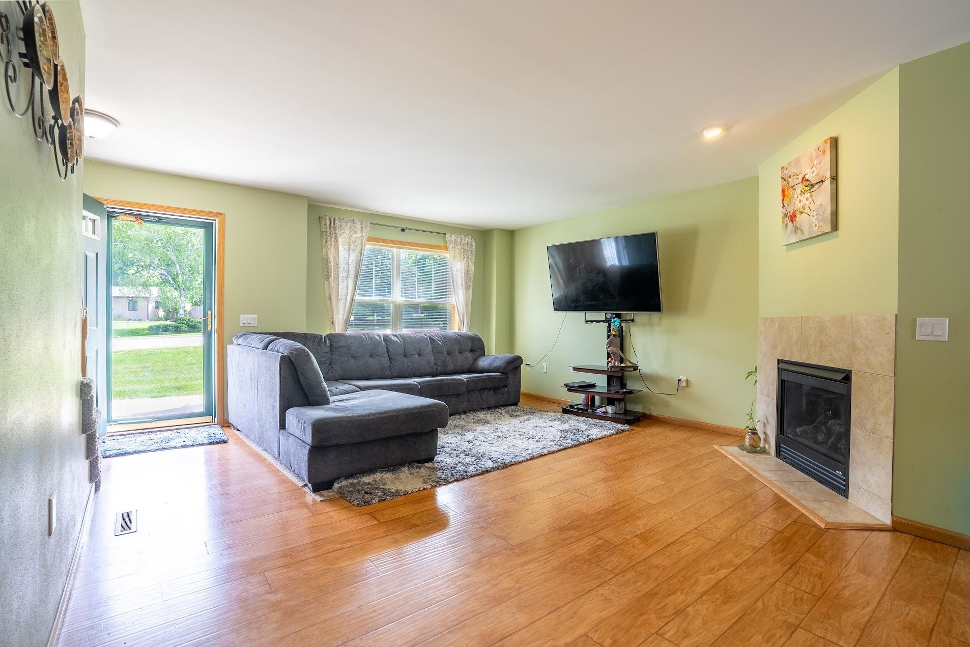 707 Cricket Lane, Unit 5 Middleton, WI 53562 - Photo 5 of 19