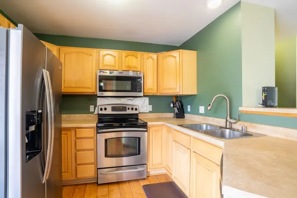 $335,000 | 707 Cricket Lane, Unit 5, Middleton, WI 53562