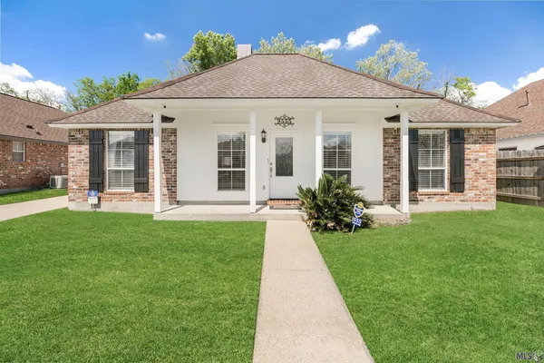 $235,000 | 9555 Old Hermitage Parkway, Baton Rouge, LA 70810