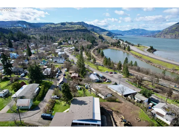 $365,000 | 102 Idaho Street, Mosier, OR 97040