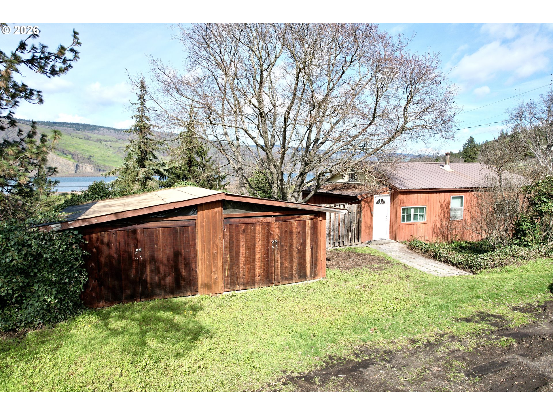 102 Idaho Street Mosier, OR 97040 - Photo 3 of 26