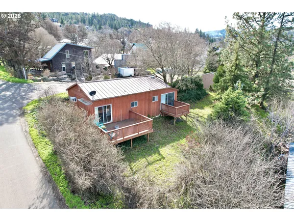 $365,000 | 102 Idaho Street, Mosier, OR 97040