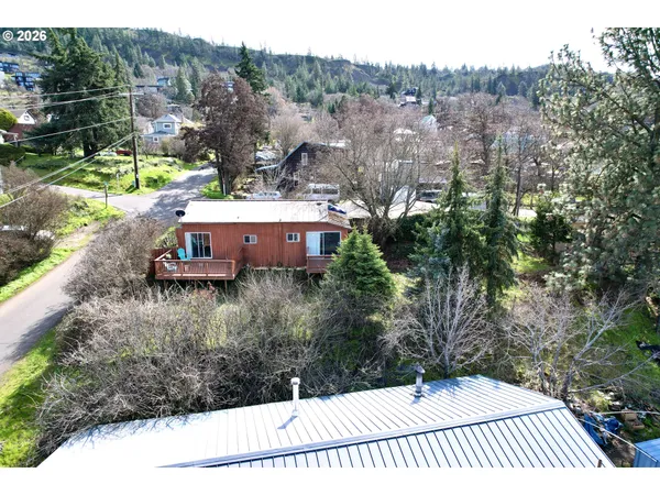 $365,000 | 102 Idaho Street, Mosier, OR 97040