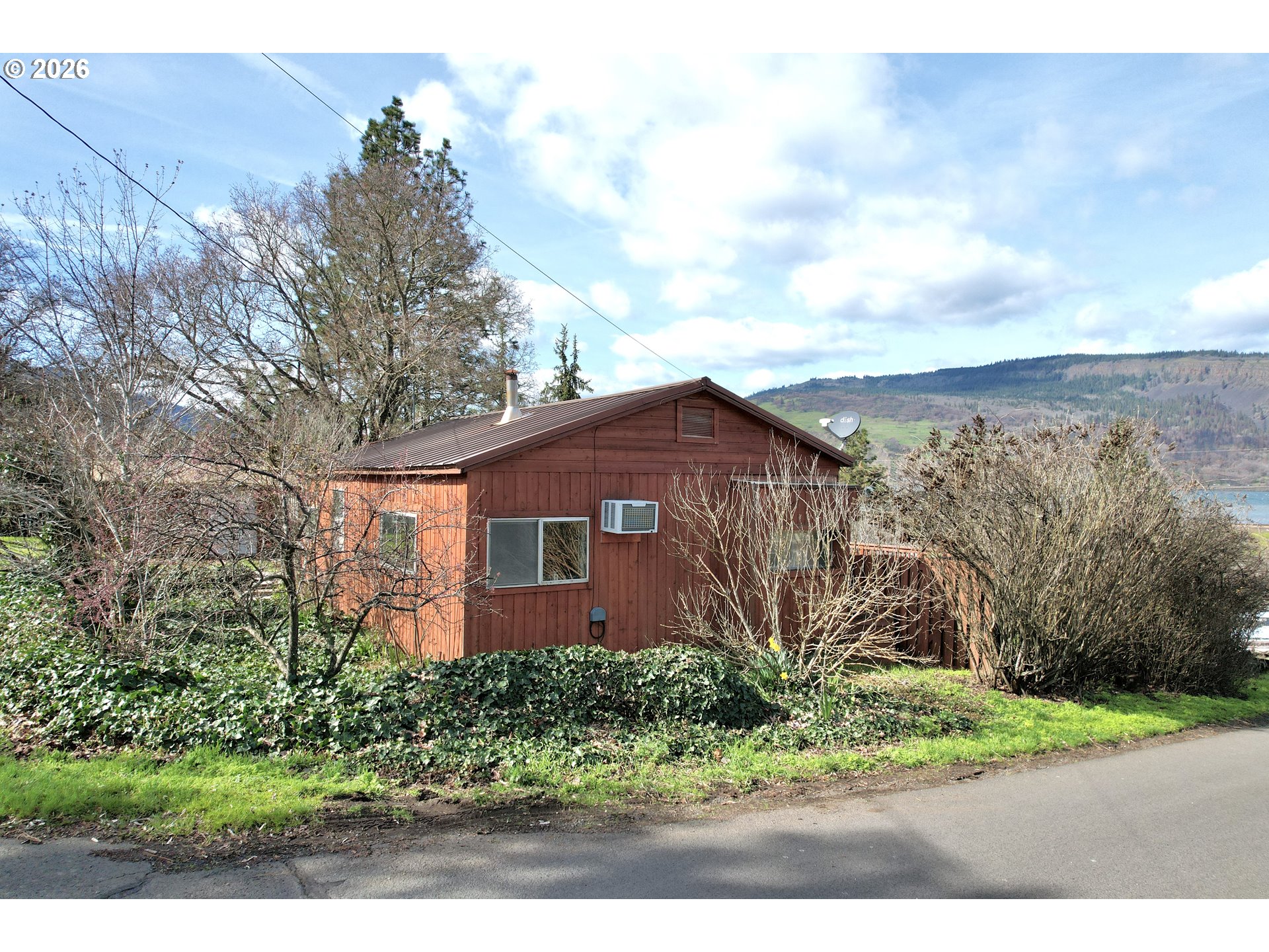 102 Idaho Street Mosier, OR 97040 - Photo 10 of 26