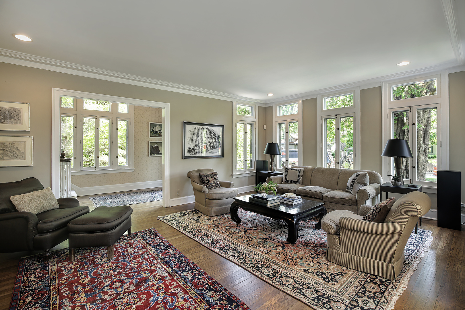 2734 Sheridan Road Evanston, IL 60201 - Photo 2 of 21