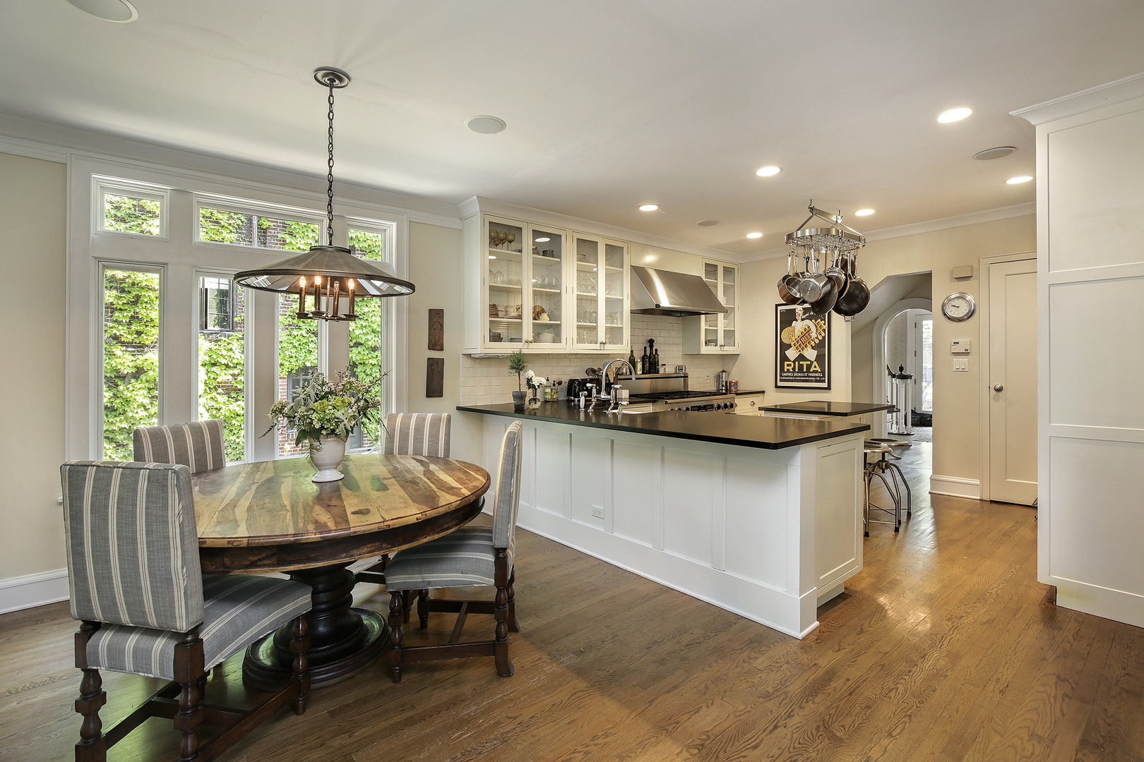 2734 Sheridan Road Evanston, IL 60201 - Photo 7 of 21