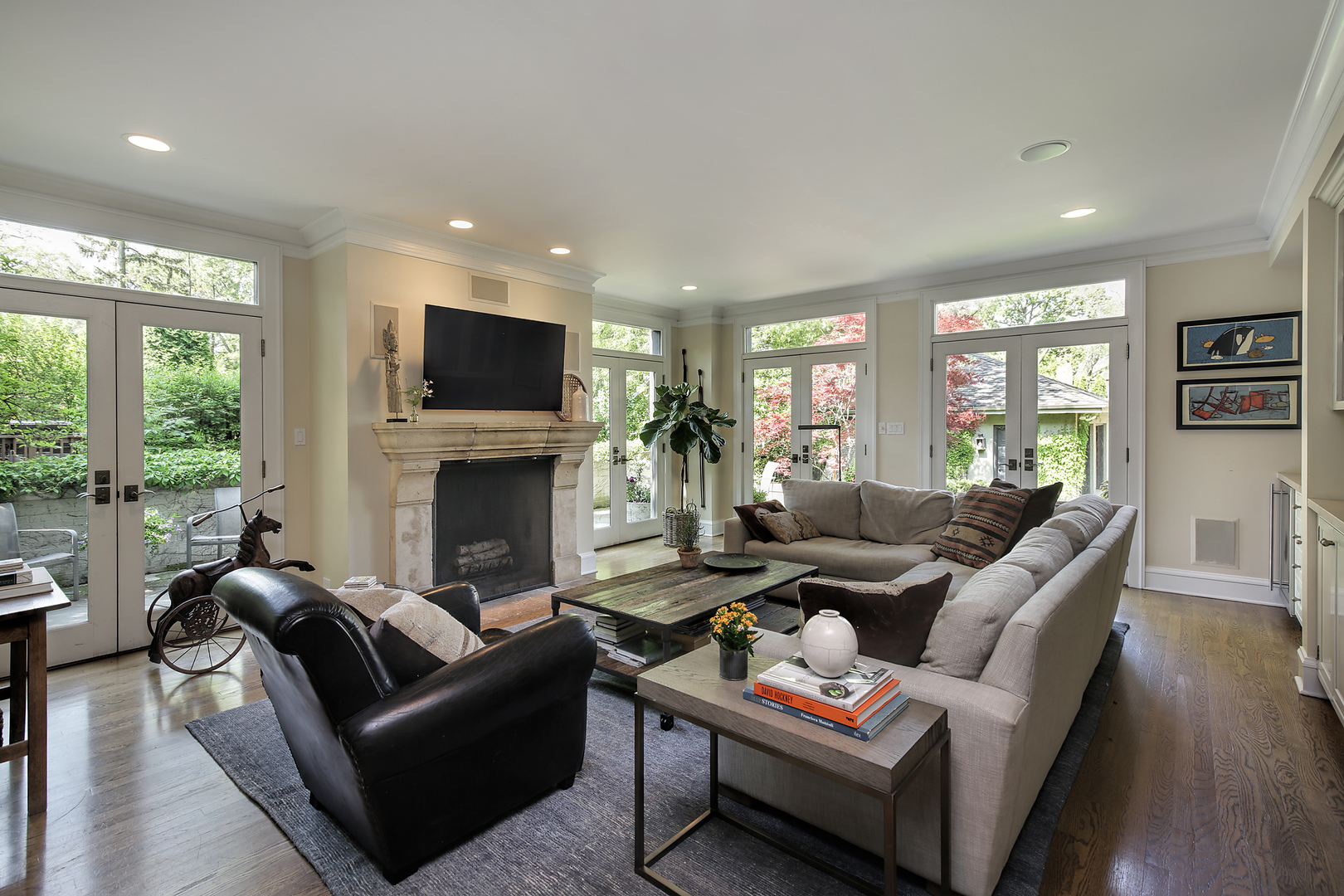 2734 Sheridan Road Evanston, IL 60201 - Photo 9 of 21