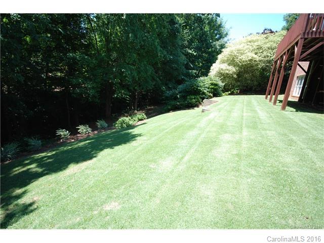 160 Melbourne Drive Fort Mill, SC 29708 - Photo 22 of 24 a view of outdoor space and yard