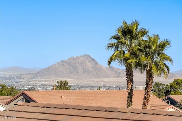 $455,000 | 2070 King Mesa Drive, Henderson, NV 89012