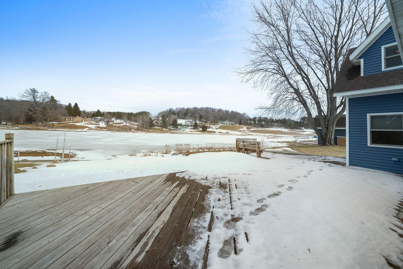 9351 East 50 Road Cadillac, MI 49601 - Photo 32 of 43 027