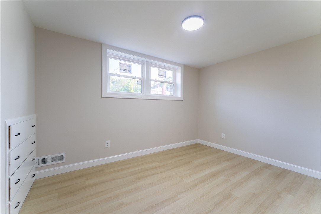 22 Beaver Road East Providence, RI 02915 - Photo 21 of 31